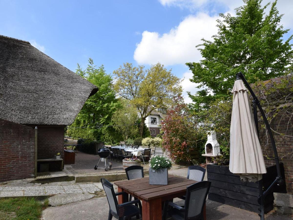 Quaint Farmhouse Near River In Oosterwijk Leerdam Exteriér fotografie